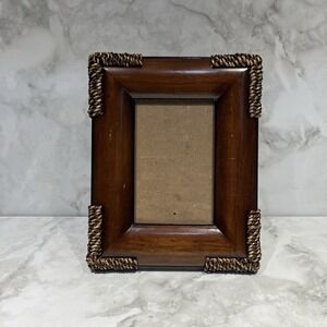 SICURA Woven Rattan Free Standing‎ Frame for 4x6 photos **READ**